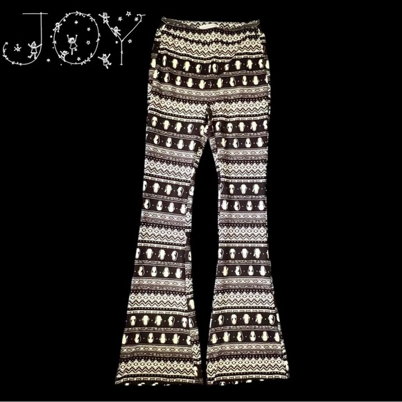 Penguin Christmas Flared Hem Leggings Size XS Soft Stretchy Comfy Holiday Winter - Picture 1 of 5